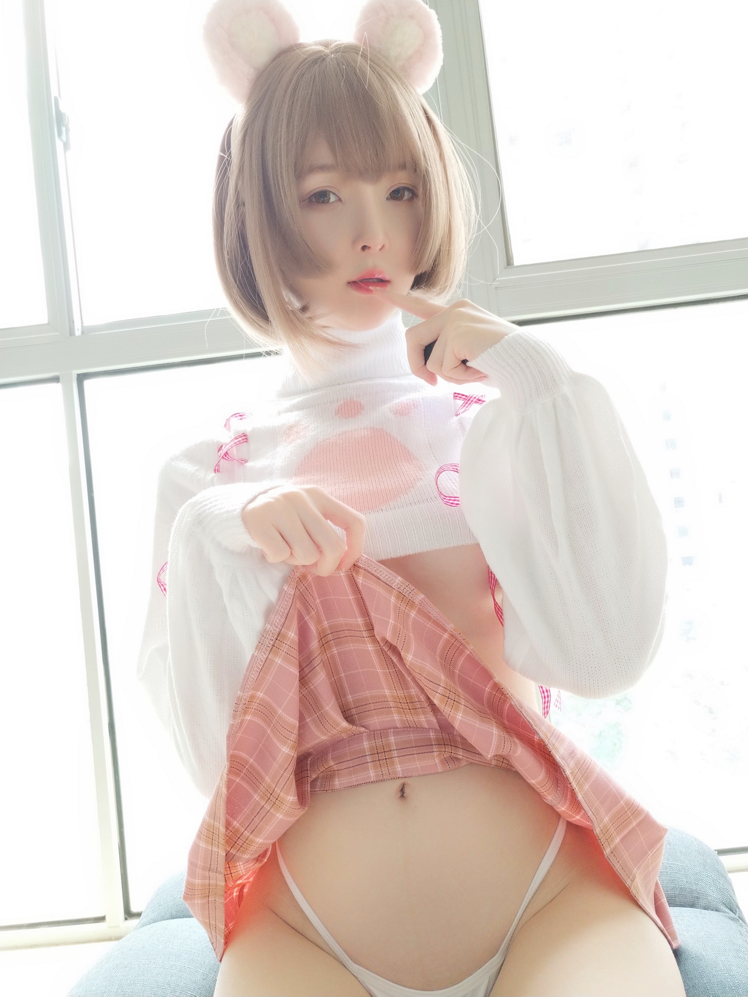 [Cosplay] YiXiaoYangZe 一小央泽 - Bear Band-Aid 熊熊OK绷