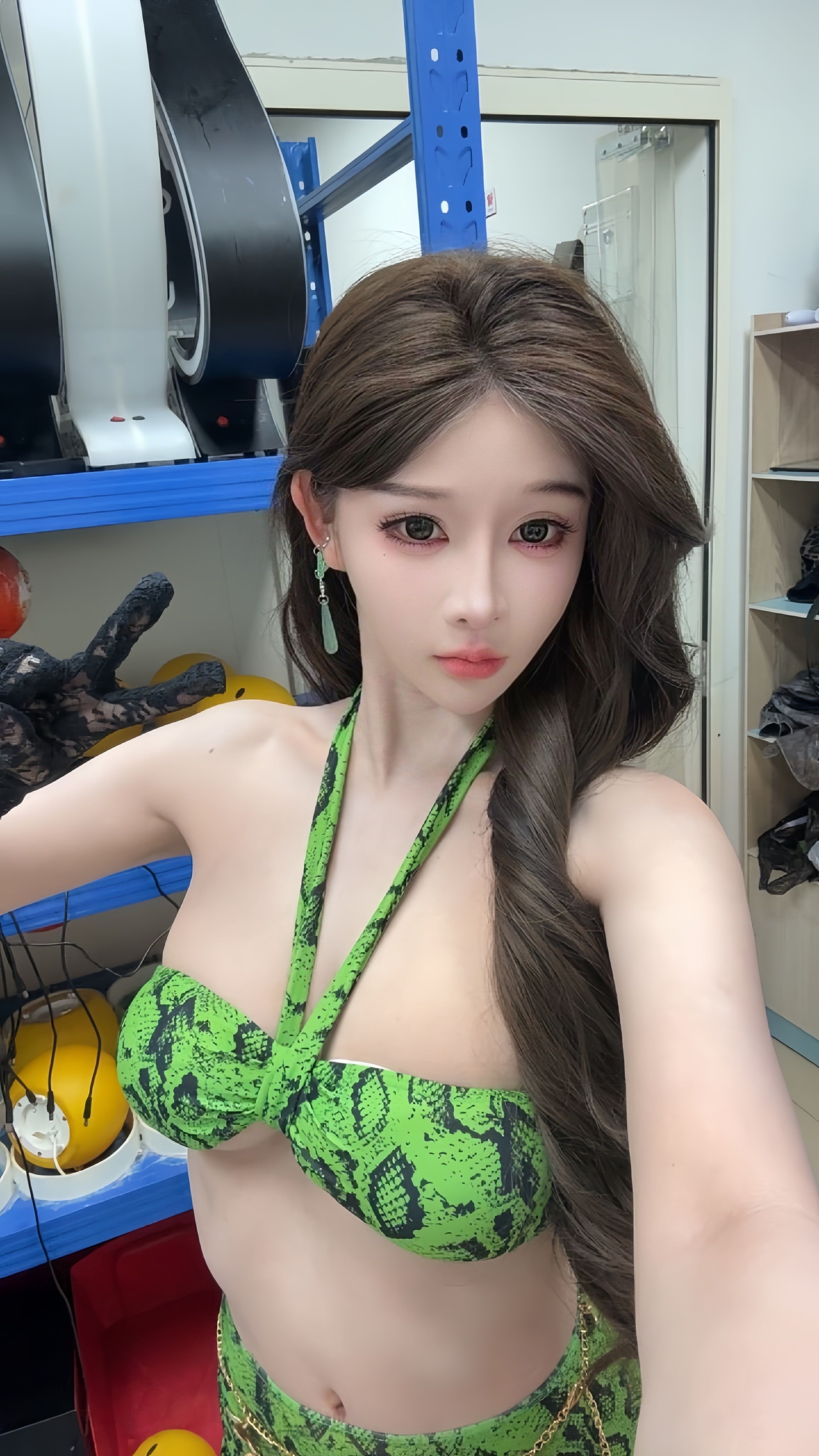 [Cosplay] 无欲无求的推土君 - 青色蛇纹