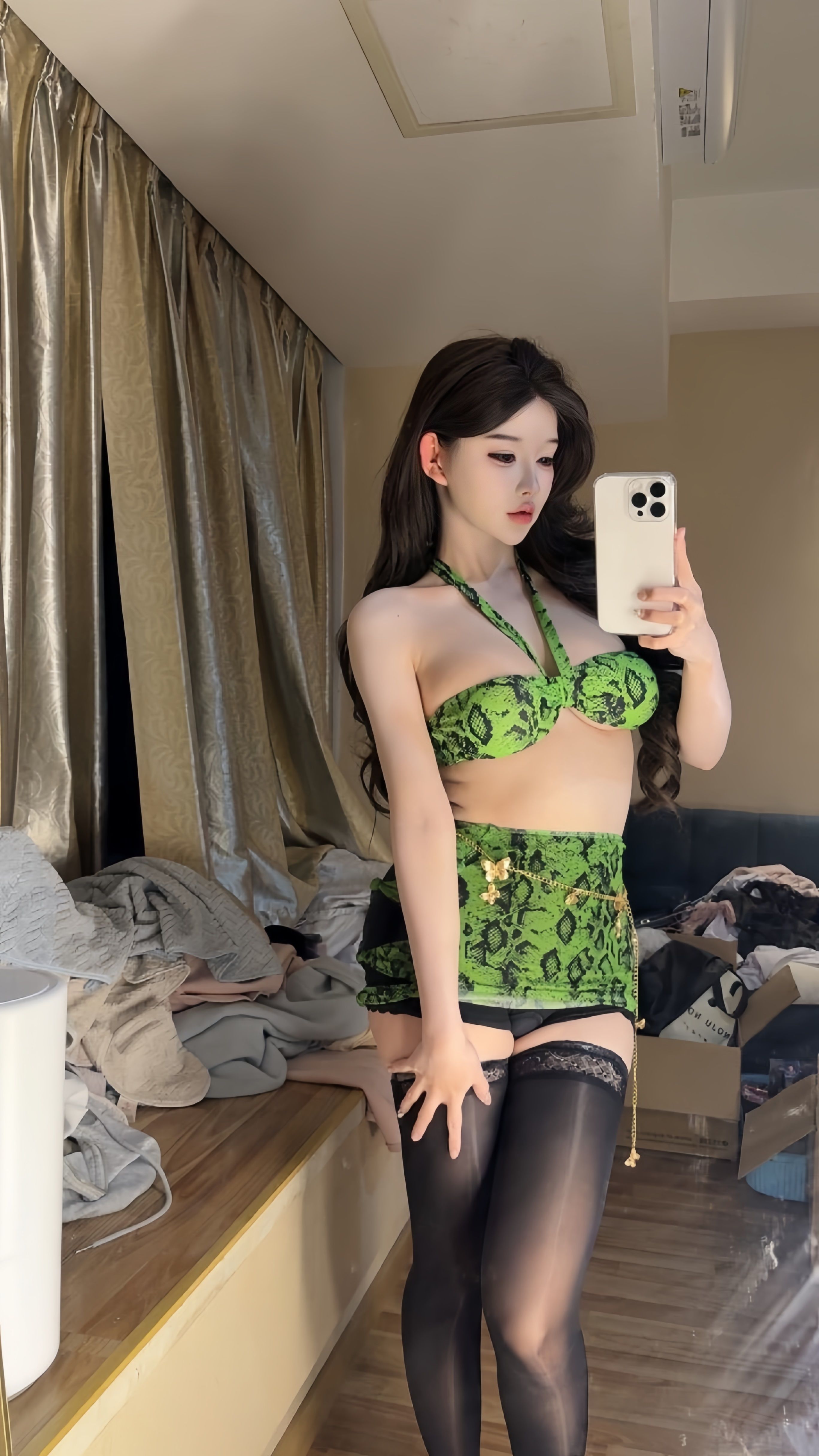 [Cosplay] 无欲无求的推土君 - 青色蛇纹