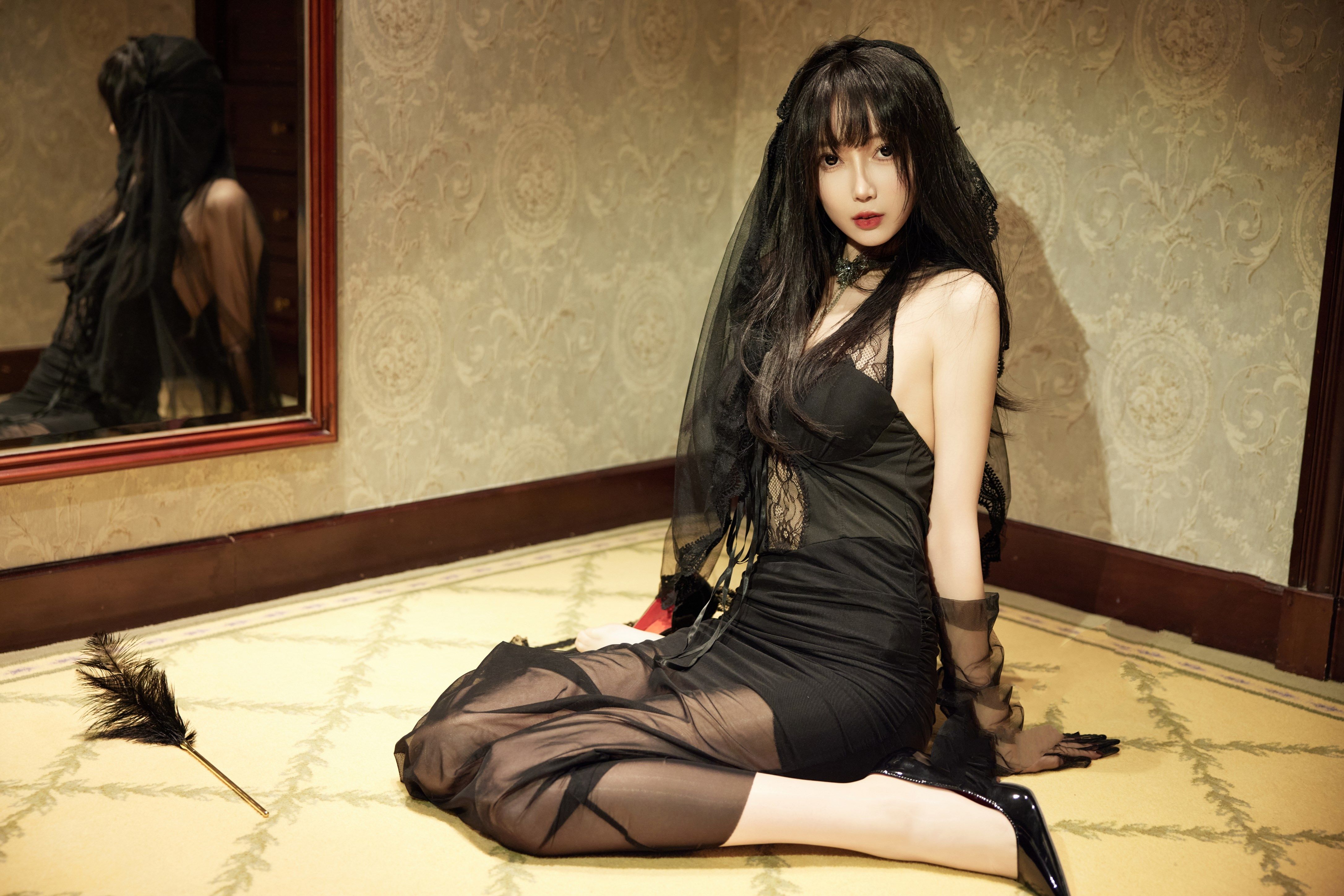 [Cosplay] 玥儿玥 黑色情趣 肉丝