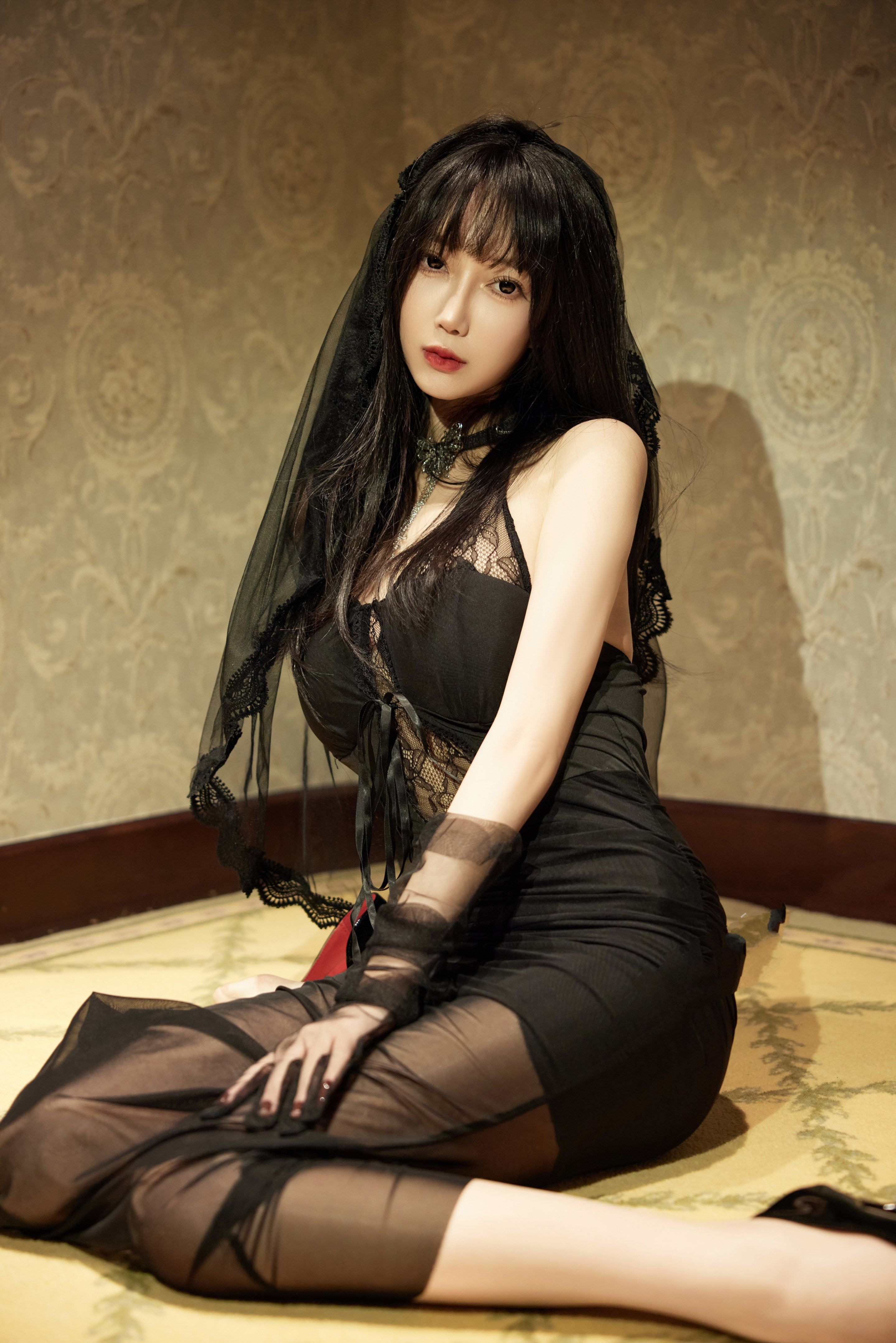 [Cosplay] 玥儿玥 黑色情趣 肉丝