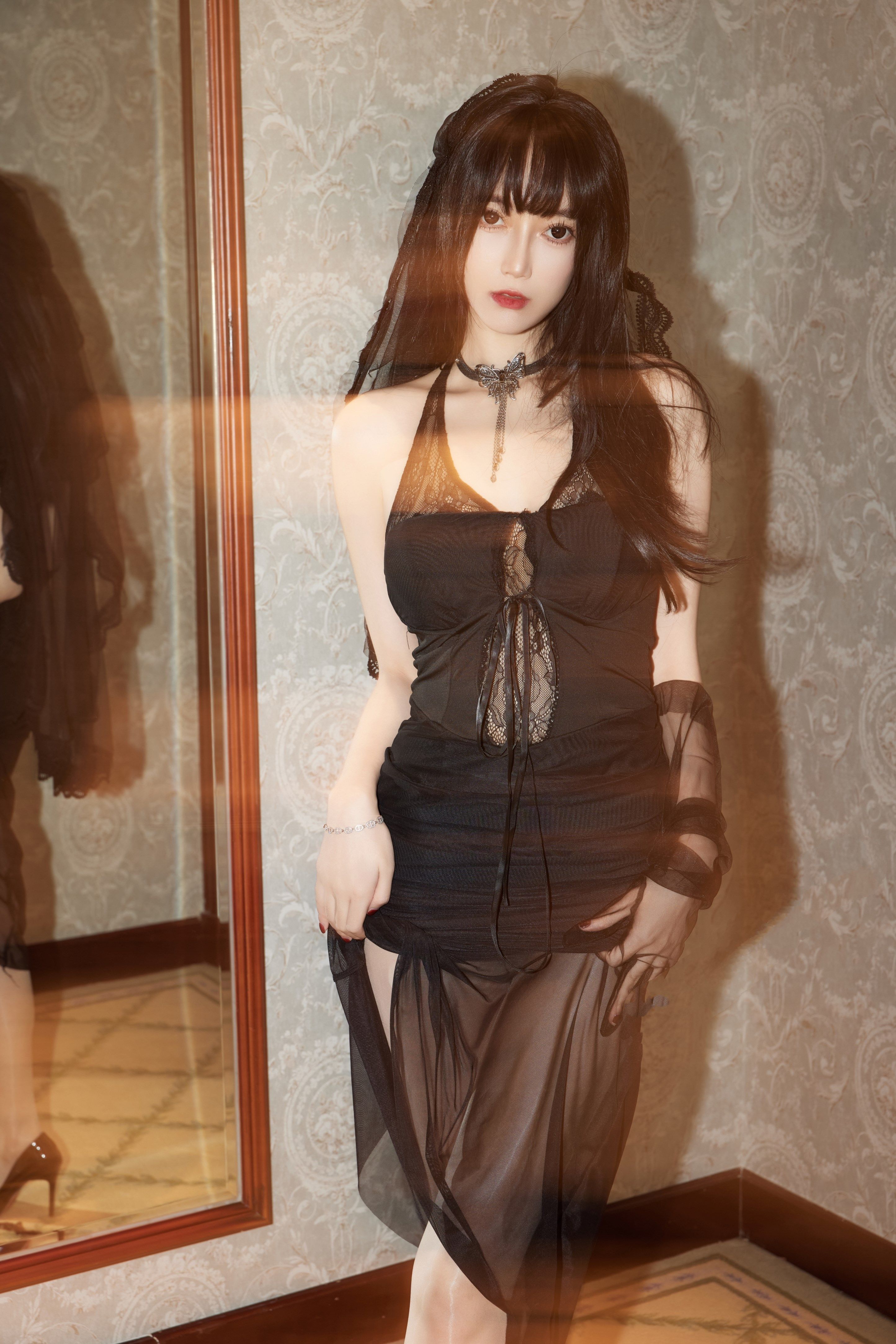 [Cosplay] 玥儿玥 黑色情趣 肉丝