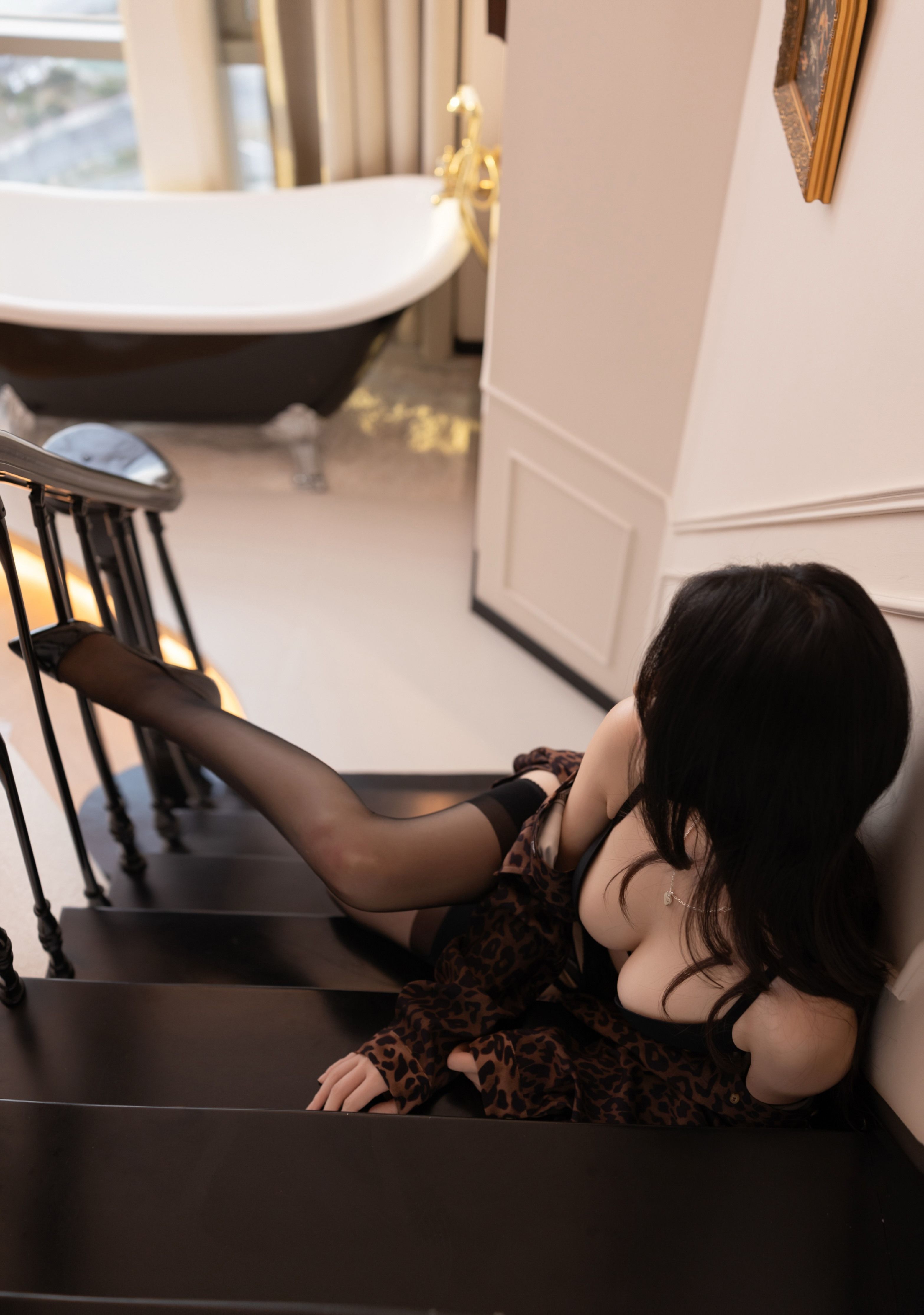 [Cosplay] 鱼子酱Fish 豹纹衬衫