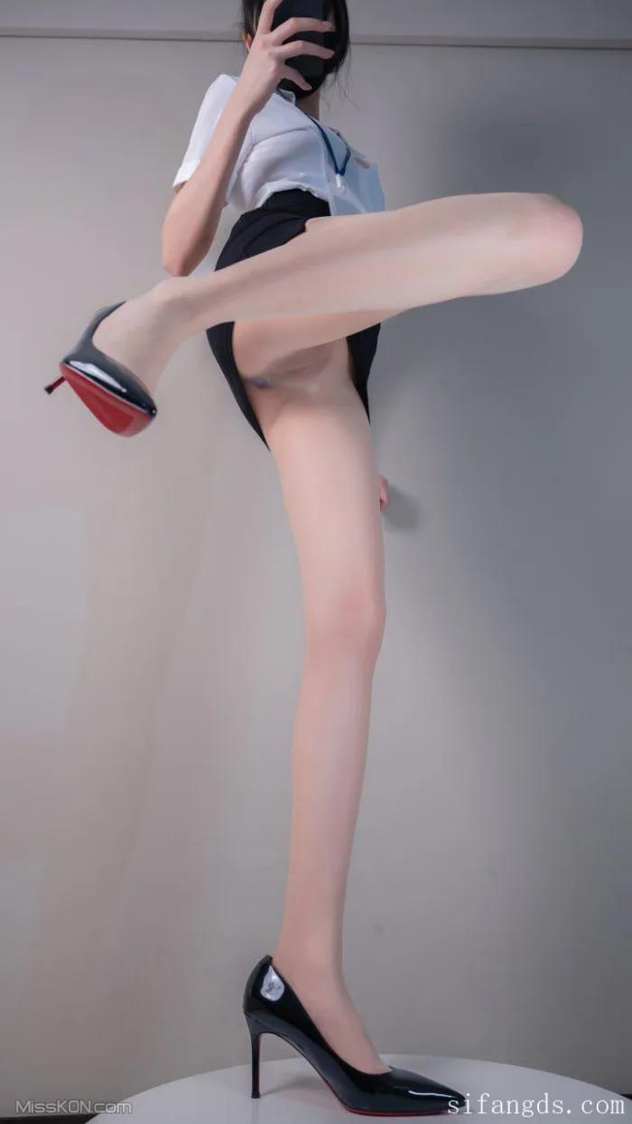 Cosplay@shixiaotaone_ 顶级性感白虎女神 门槛福利 女神美鲍嫩脚