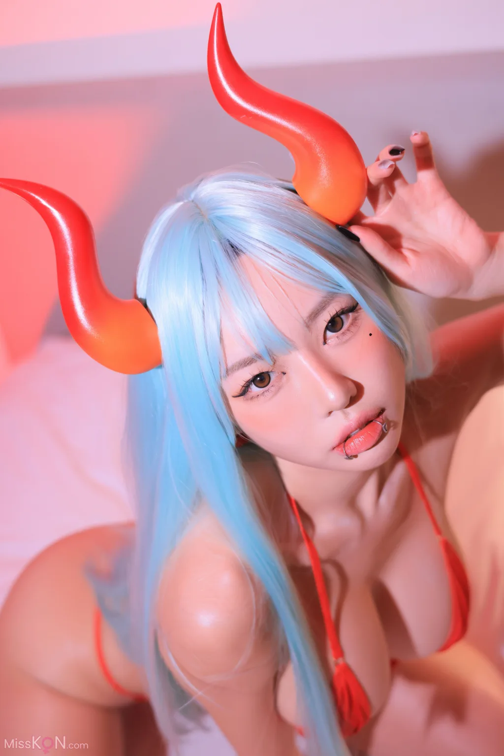 Dongeuran (동그란)_ Red Succubus