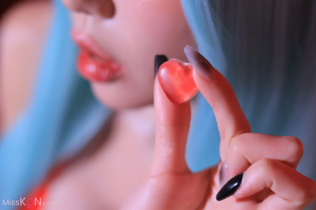 Dongeuran (동그란)_ Red Succubus