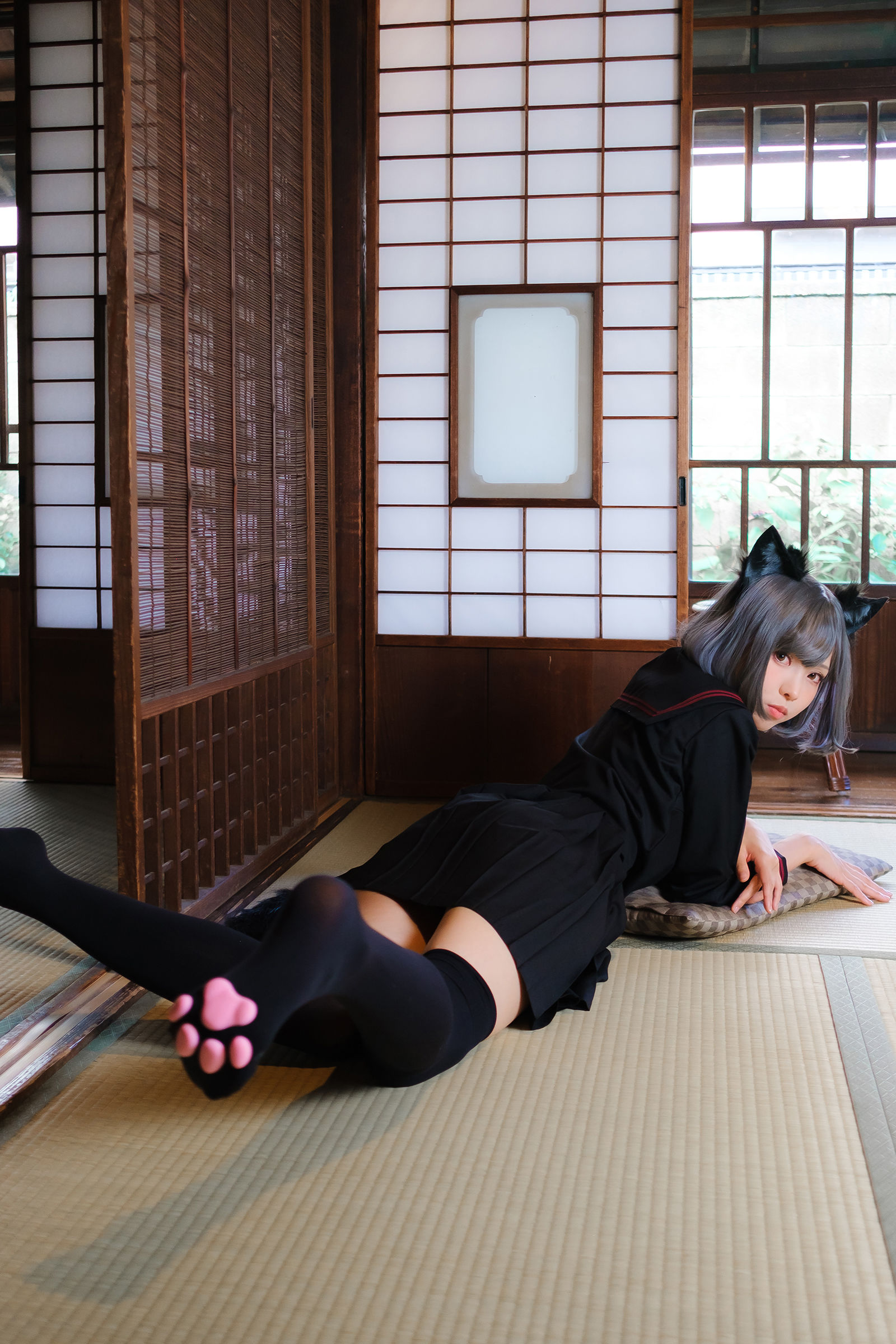 Ely_eee (ElyEE子) - Veranda Black Cat緣廊黑貓