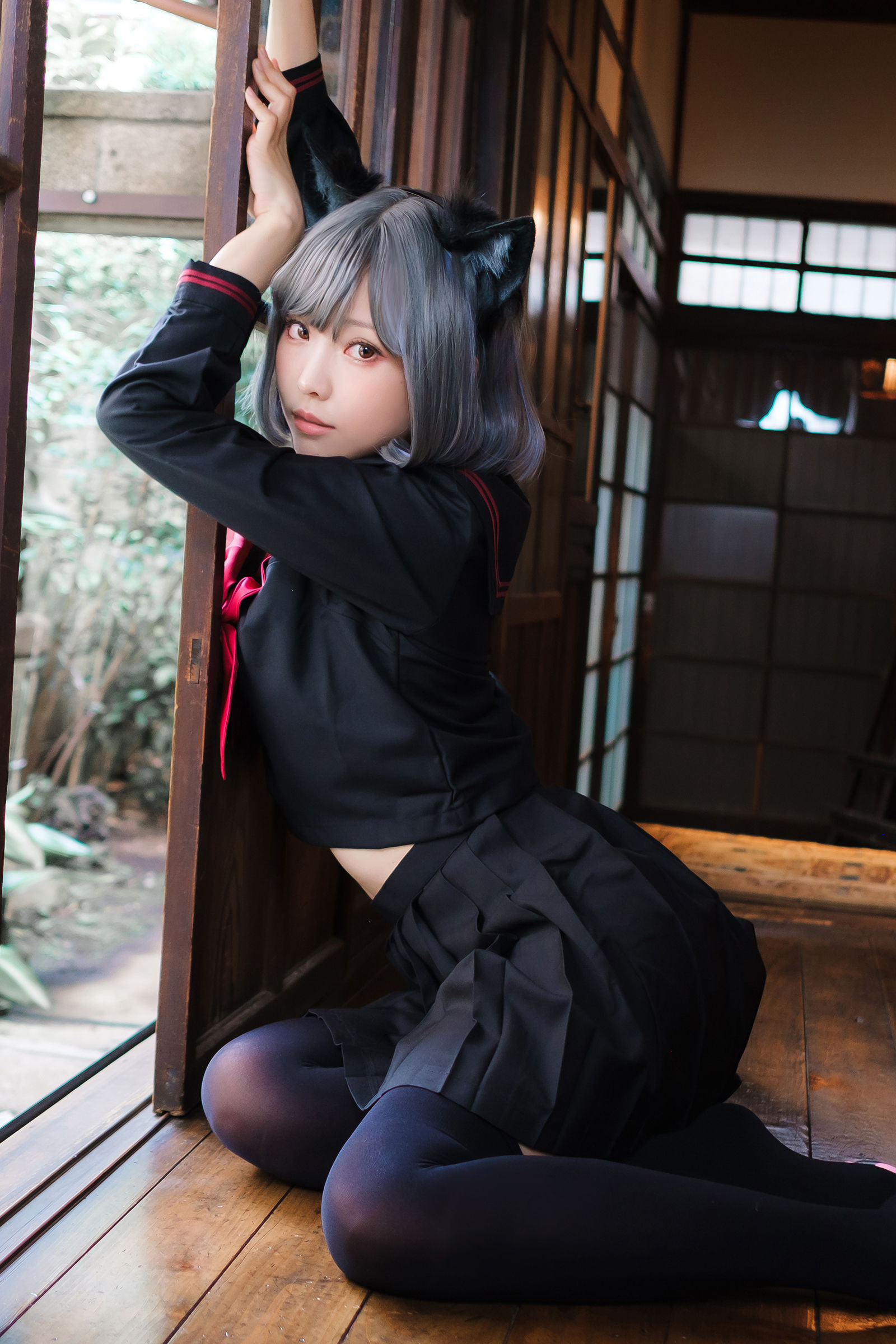 Ely_eee (ElyEE子) - Veranda Black Cat緣廊黑貓