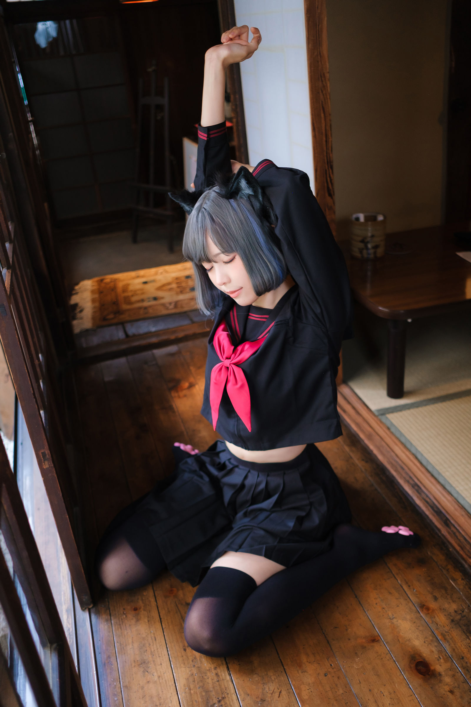 Ely_eee (ElyEE子) - Veranda Black Cat緣廊黑貓