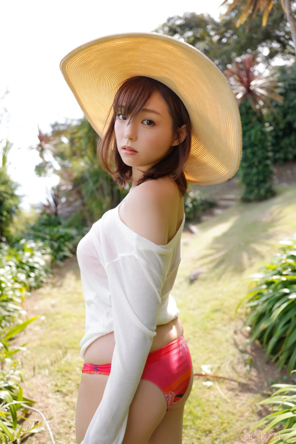 Ai Shinozaki (篠崎愛)_ Nocturne