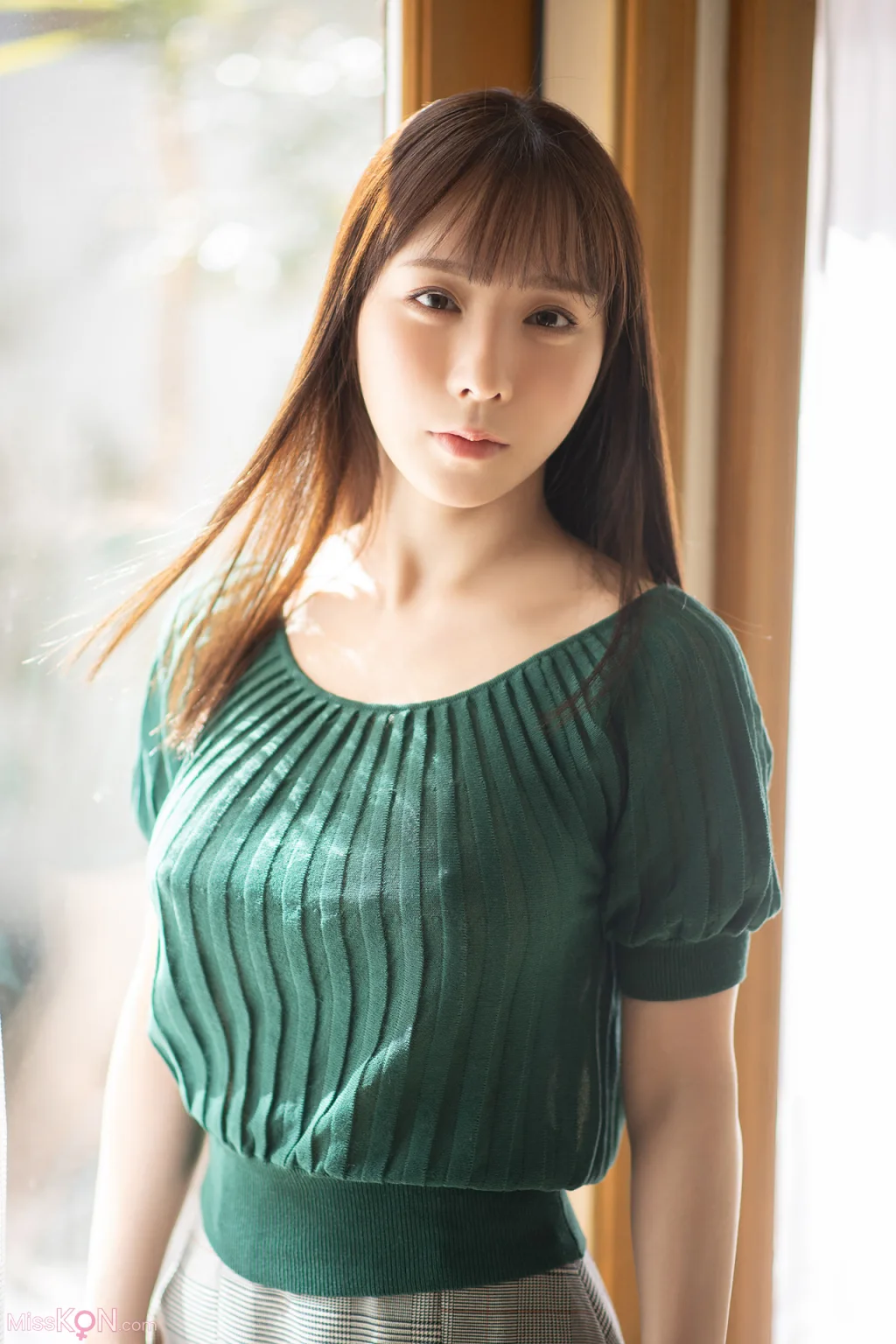 Ao Ebisaki (海老咲あお)_ FLASHデジタル写真集R 和を脱ぎ捨てて