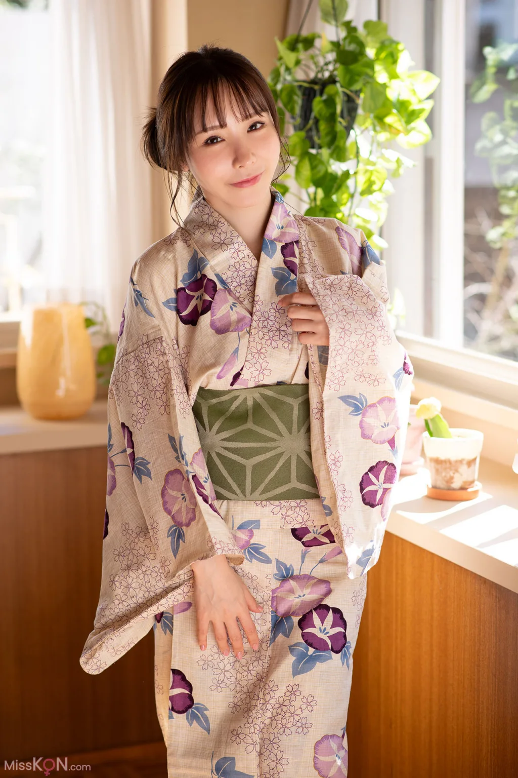 Ao Ebisaki (海老咲あお)_ FLASHデジタル写真集R 和を脱ぎ捨てて
