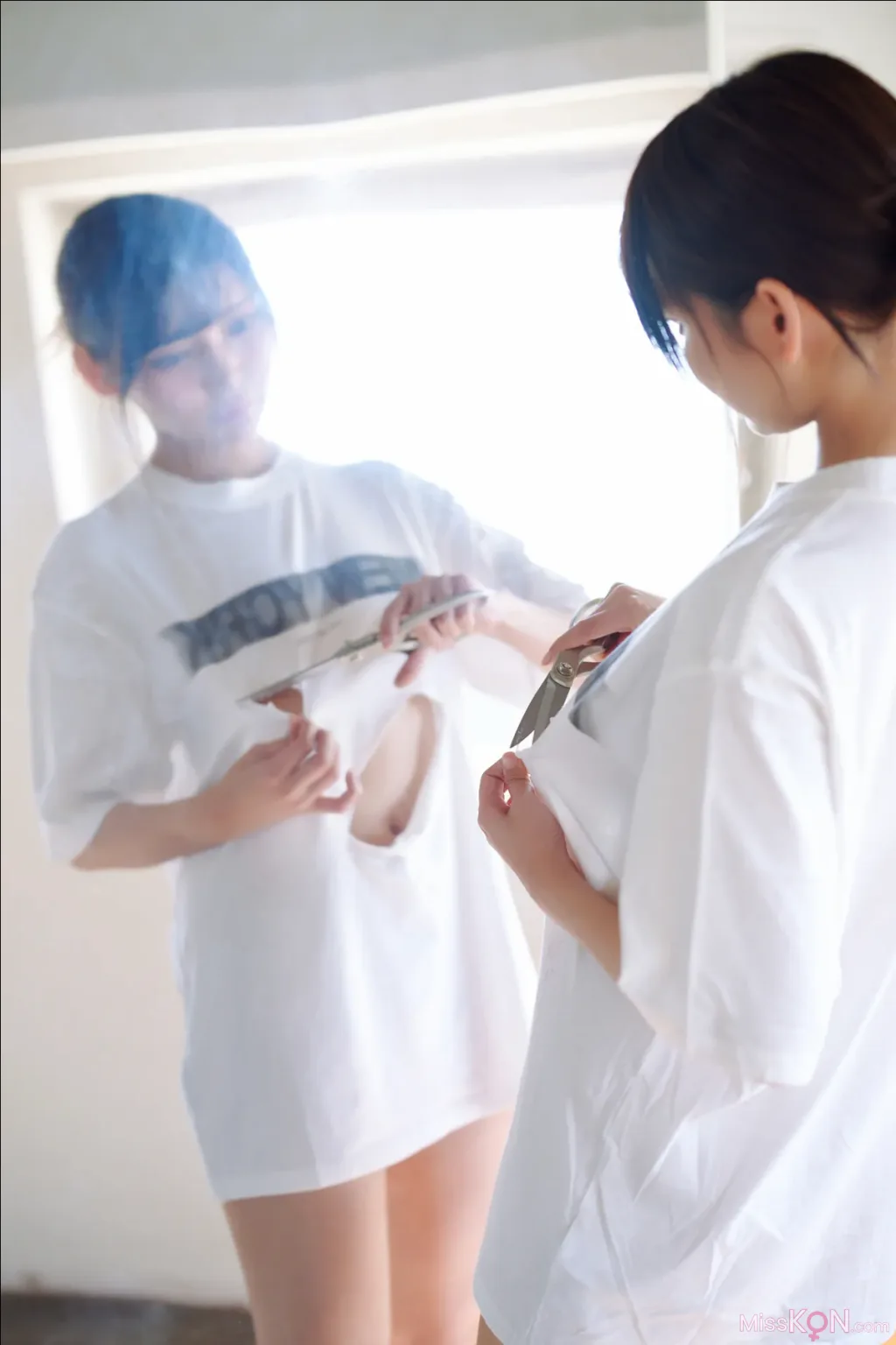 Nitori Sayaka (似鳥沙也加)_ FRIDAY GOLD A to Z Vol.4