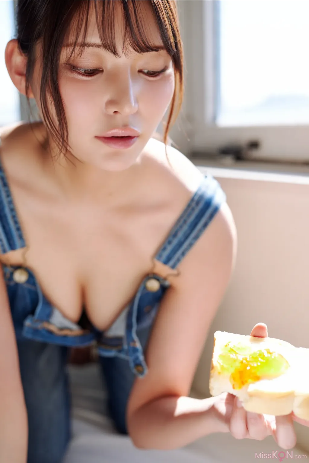 Nitori Sayaka (似鳥沙也加)_ FRIDAY GOLD A to Z Vol.5+6+7