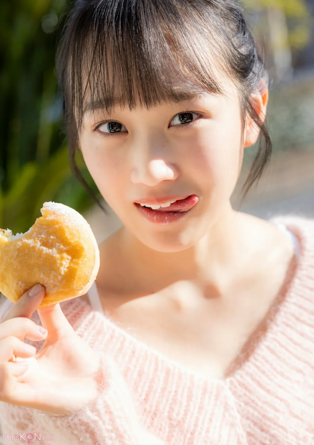 Riho Okumura (奥村梨穂)_ BUBKAデジタル写真集「mellow」