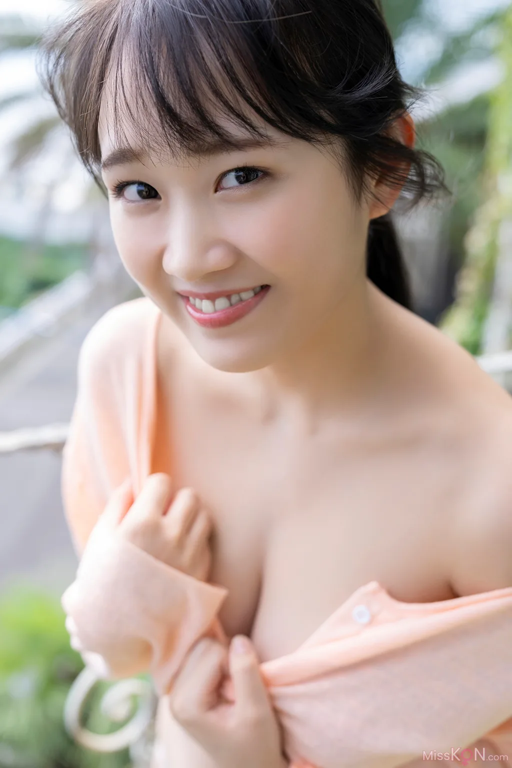 Riho Okumura (奥村梨穂)_ FRIDAY デジタル写真集 奇跡の神乳 Vol.2