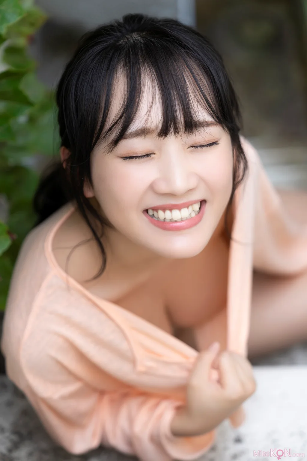 Riho Okumura (奥村梨穂)_ FRIDAY デジタル写真集 奇跡の神乳 Vol.2