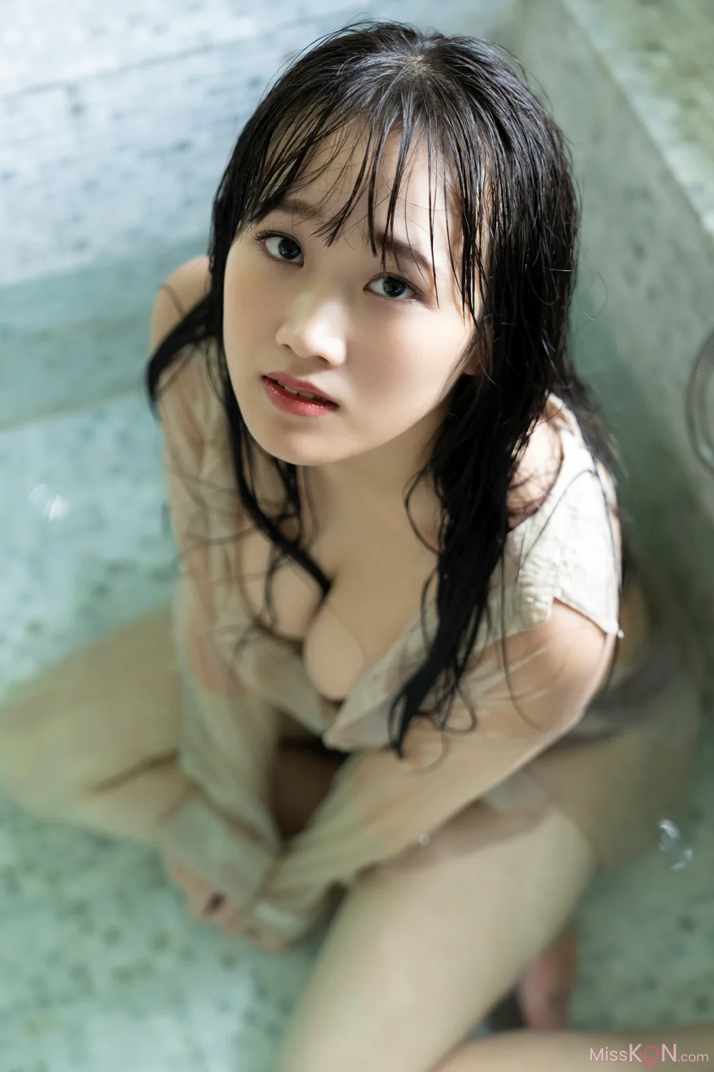 Riho Okumura (奥村梨穂)_ FRIDAY デジタル写真集 奇跡の神乳 Vol.3 オール未公開完全版