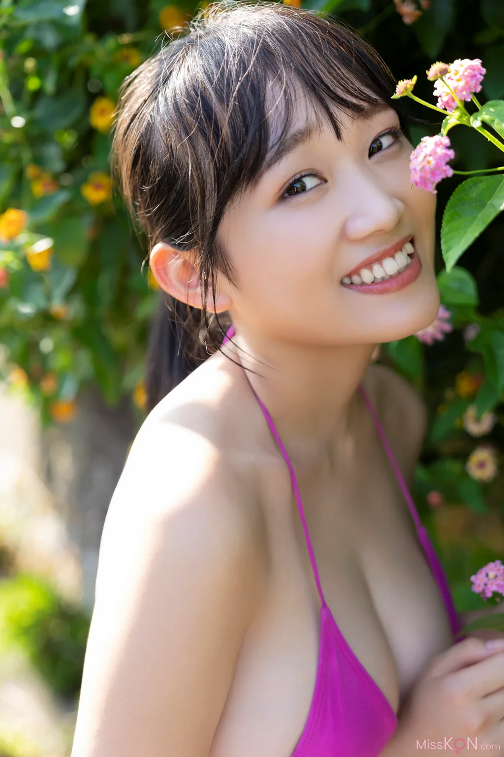 Riho Okumura (奥村梨穂)_ FRIDAY デジタル写真集 奇跡の神乳 Vol.3 オール未公開完全版