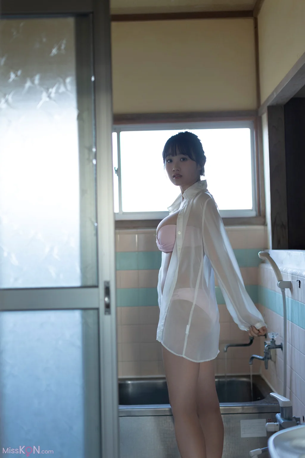 Riho Okumura (奥村梨穂)_ 週刊現代デジタル写真集 もう、どぎゃんすっと？Vol.1