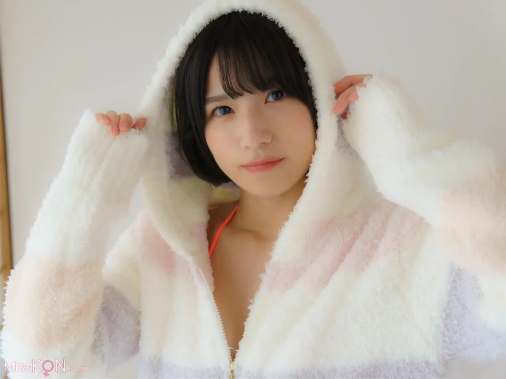 Riina Murakami (村上りいな)_ ニーハイソックスになりたくて