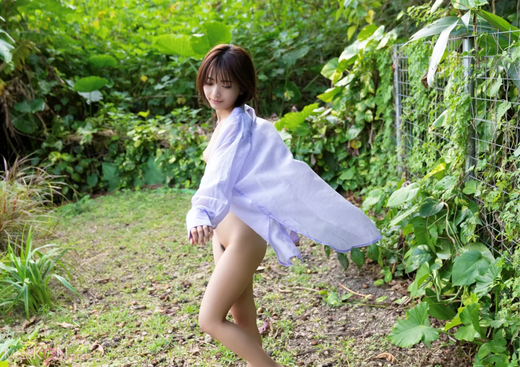 Riko Hoshino (星乃莉子)_ 1st 写真集 Etoile 莉子セレクション