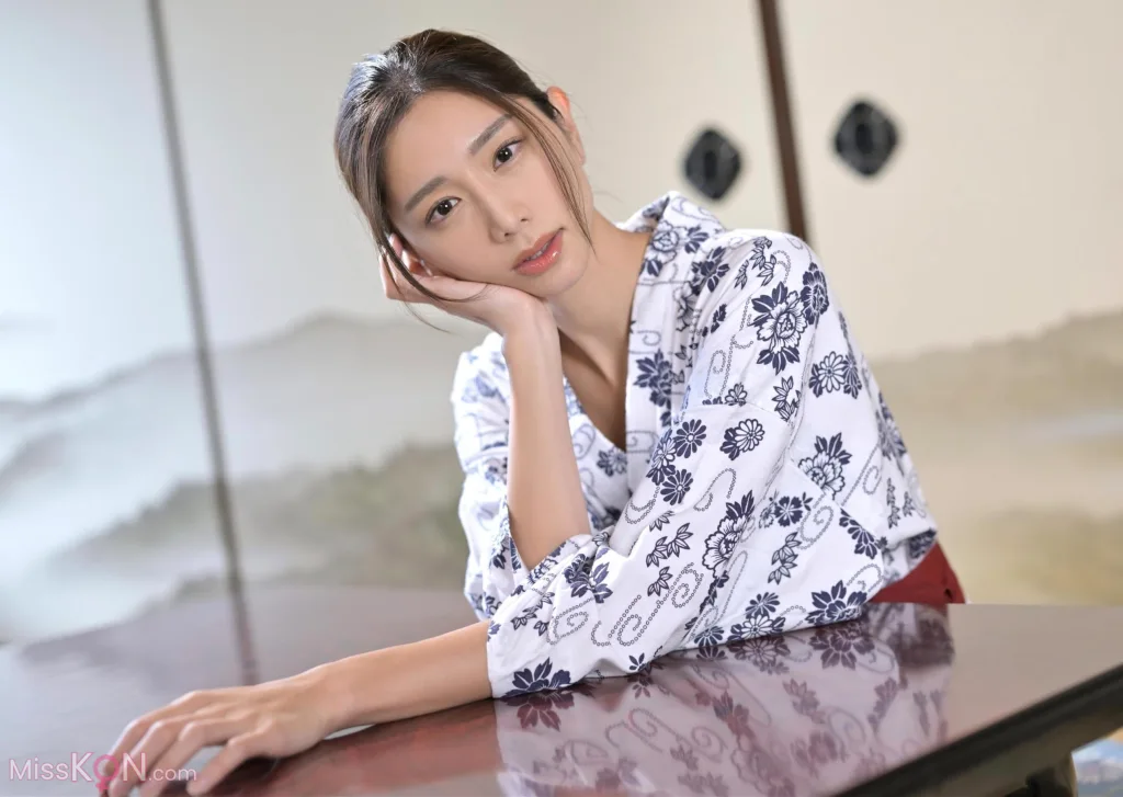 Saito Yasuyo (斎藤恭代)_ Exciting Girls デジタル写真集 Vol.3