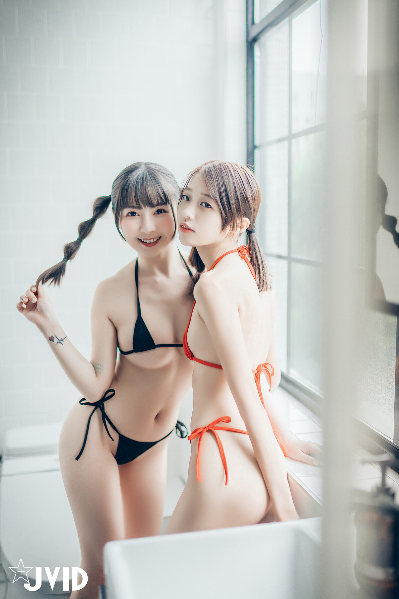 JVID 妍妍 Angel & Tiny – 蘿莉百合 Set.01