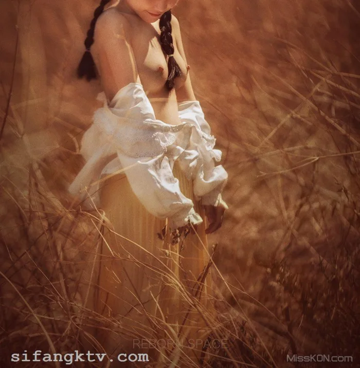 L.P.VISION Photography_ 女体私拍摄影大师 复活空间