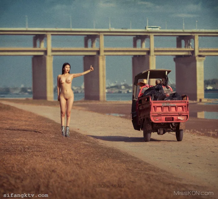 L.P.VISION Photography_ 女体私拍摄影大师 复活空间