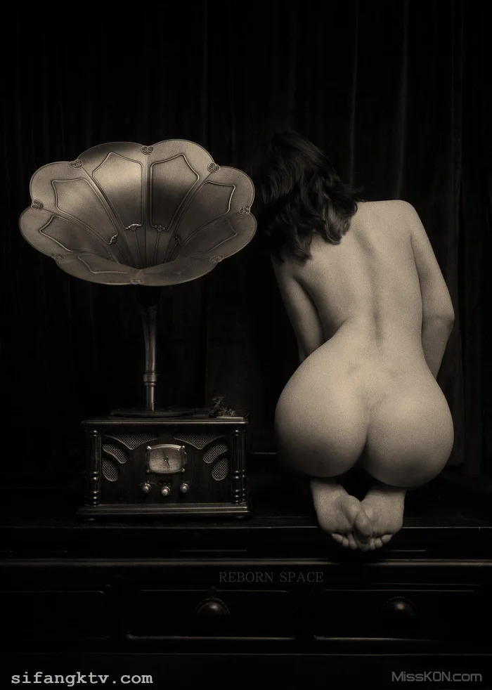 L.P.VISION Photography_ 女体私拍摄影大师 复活空间