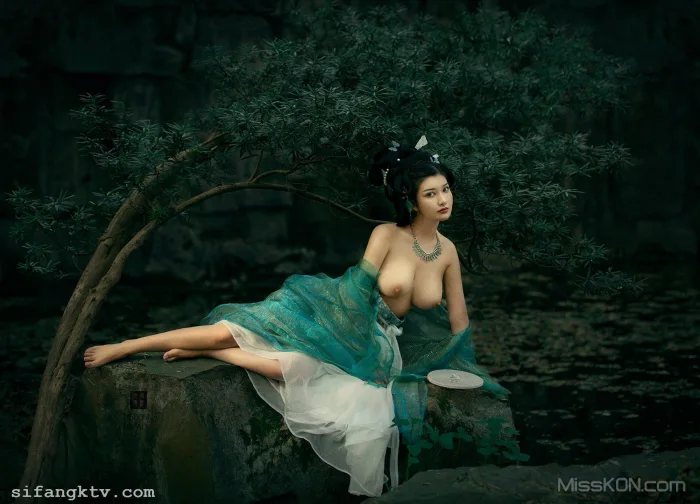 L.P.VISION Photography_ 女体私拍摄影大师 复活空间