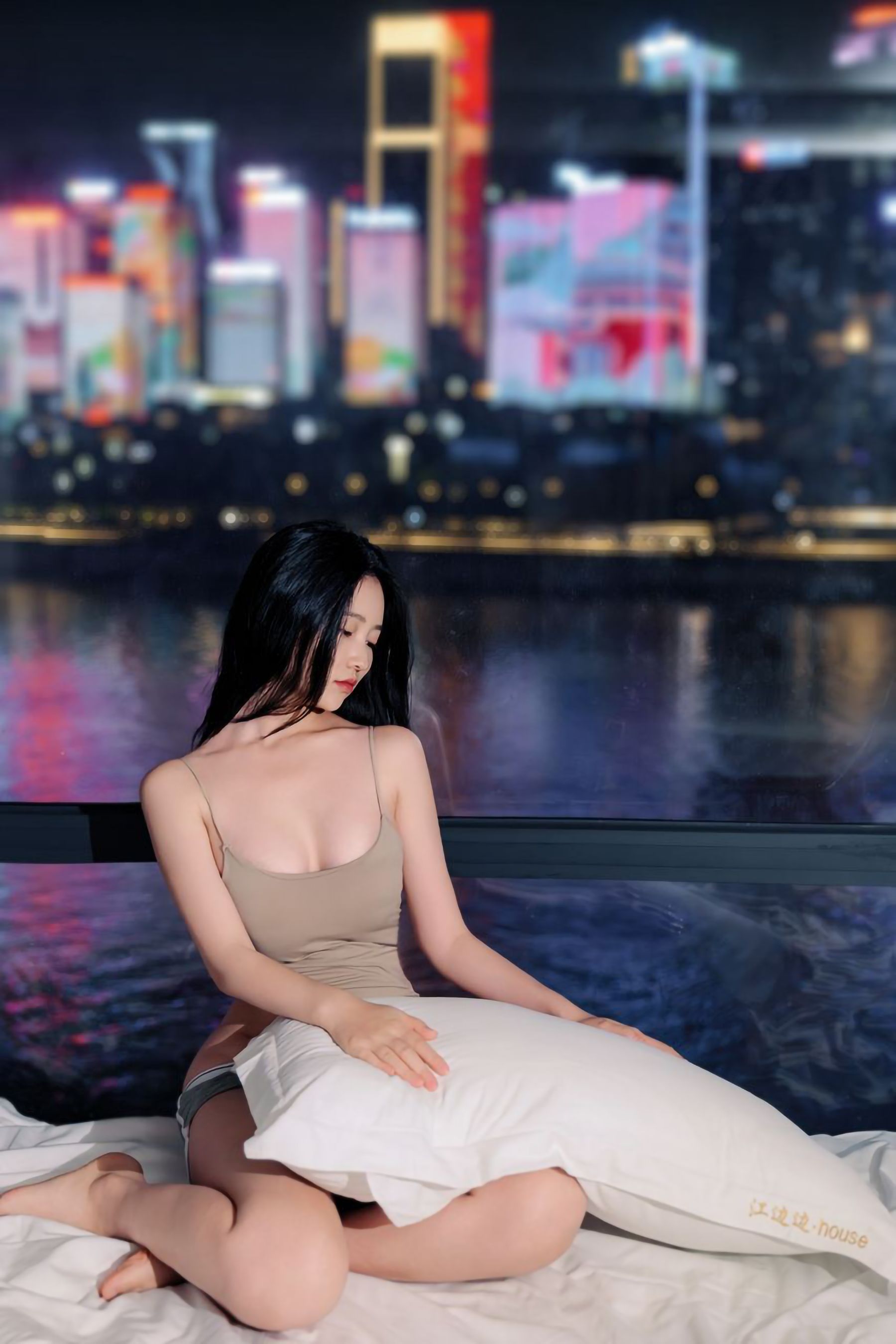 Nnian - 夜