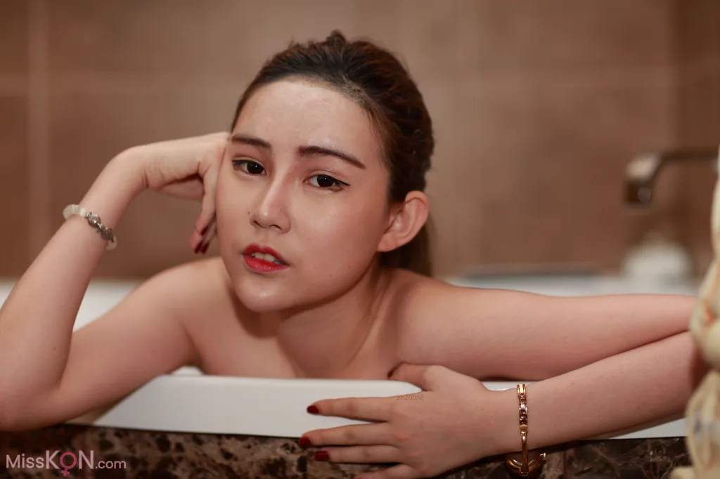 [Private Photoshoot] 赵小卓_ 常服私拍