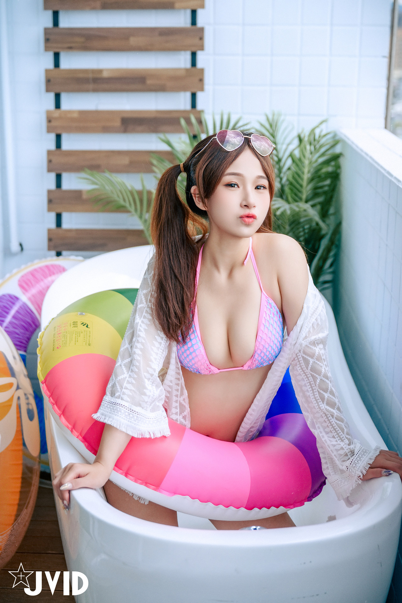 JVID 婕咪 Juice – 民宿巧遇正妹婕咪給了我夢幻又炙熱的假期 Set.01