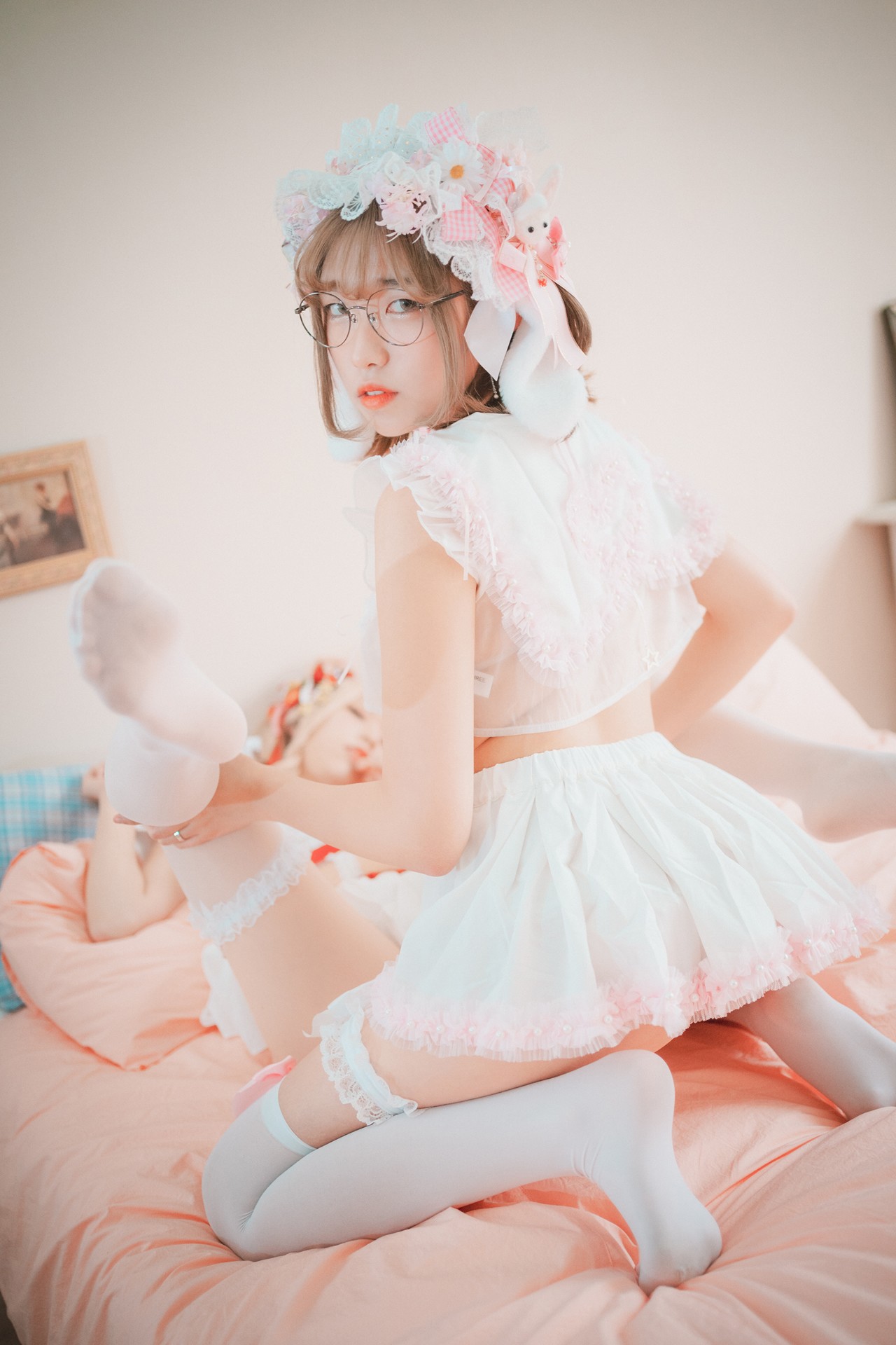 Leezy 이지, Patreon Secret Web April Set.04