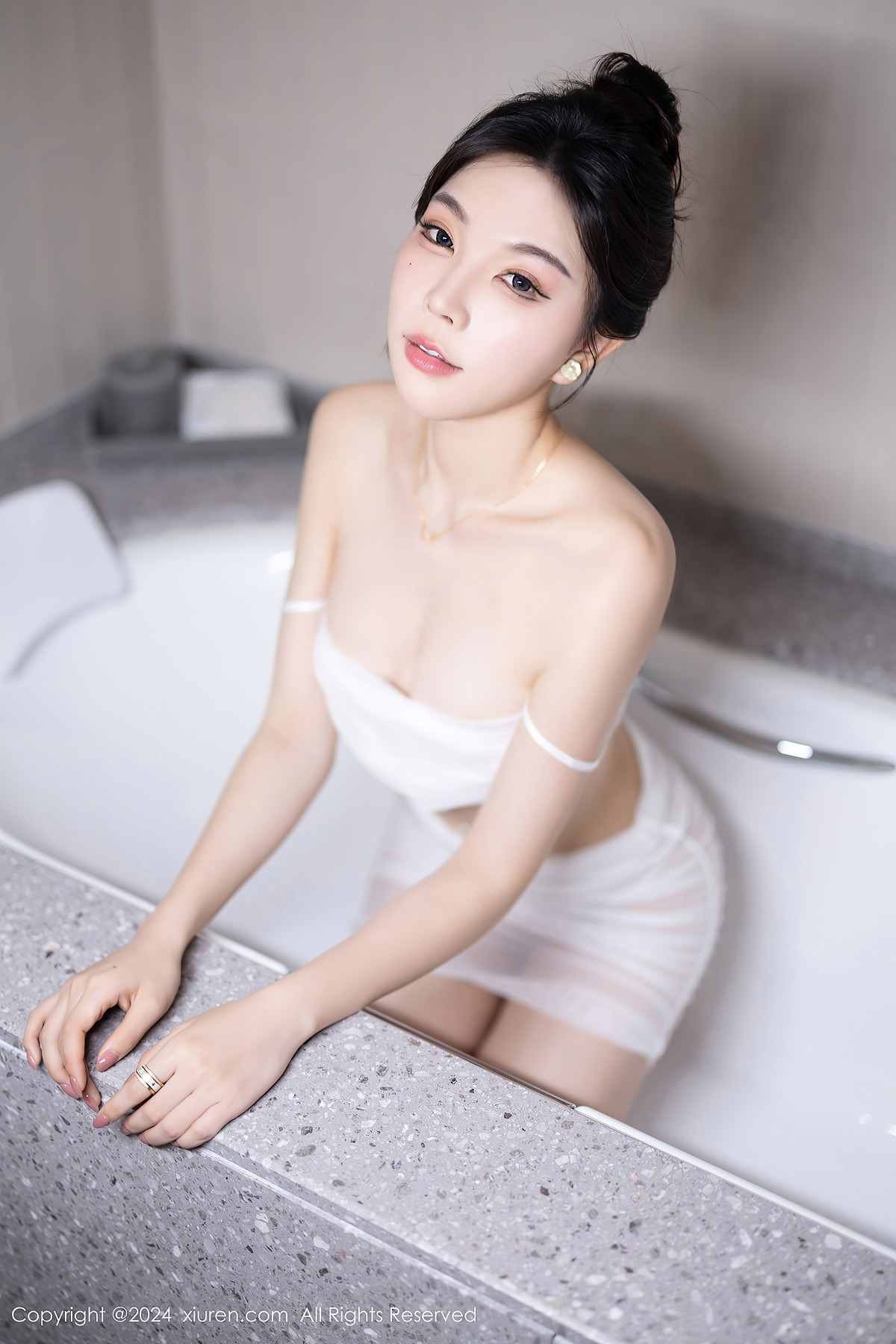 XiuRen秀人网 No.8491 徐莉芝Booty
