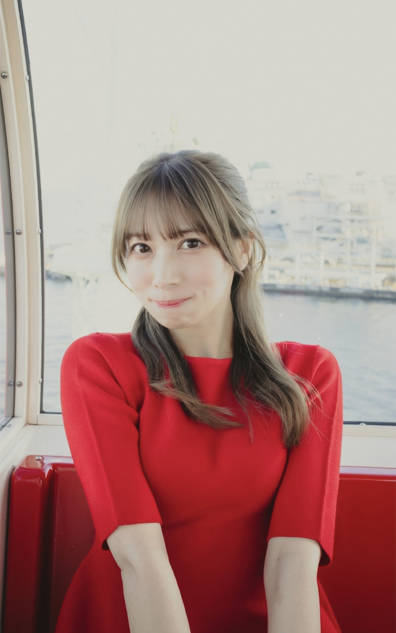 Rinne Momoshiro 百城凛音, 1st写真集 「Rinon. -Digital Edition-」 Set.02