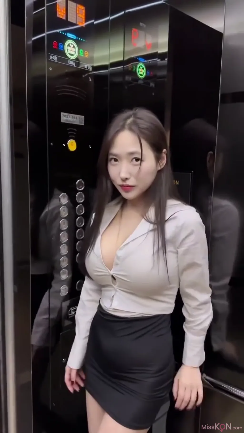 Yeon Hwa (연화) (쭈바디)_ 룩북 페트리온