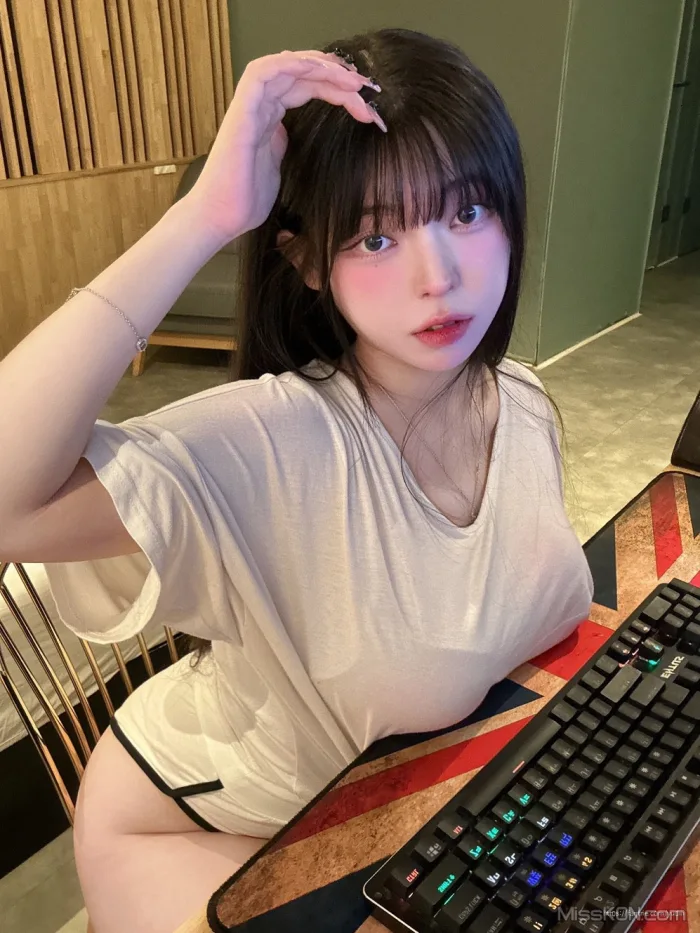 Yudi (유디)_ 토끼여친
