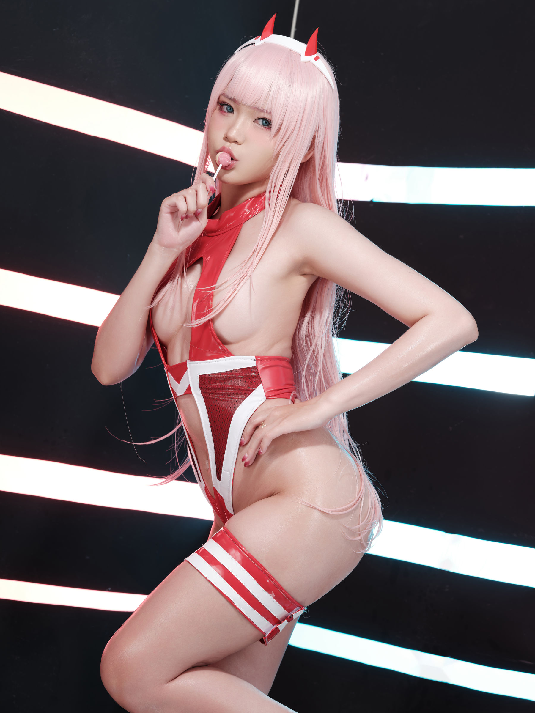 ZinieQ - Darling in the Franxxx Zero Two