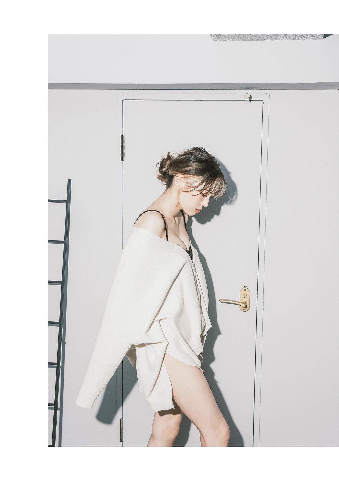Misa Honma 本間ミサ, 写真集 「ニューヒロイン」 Set.03