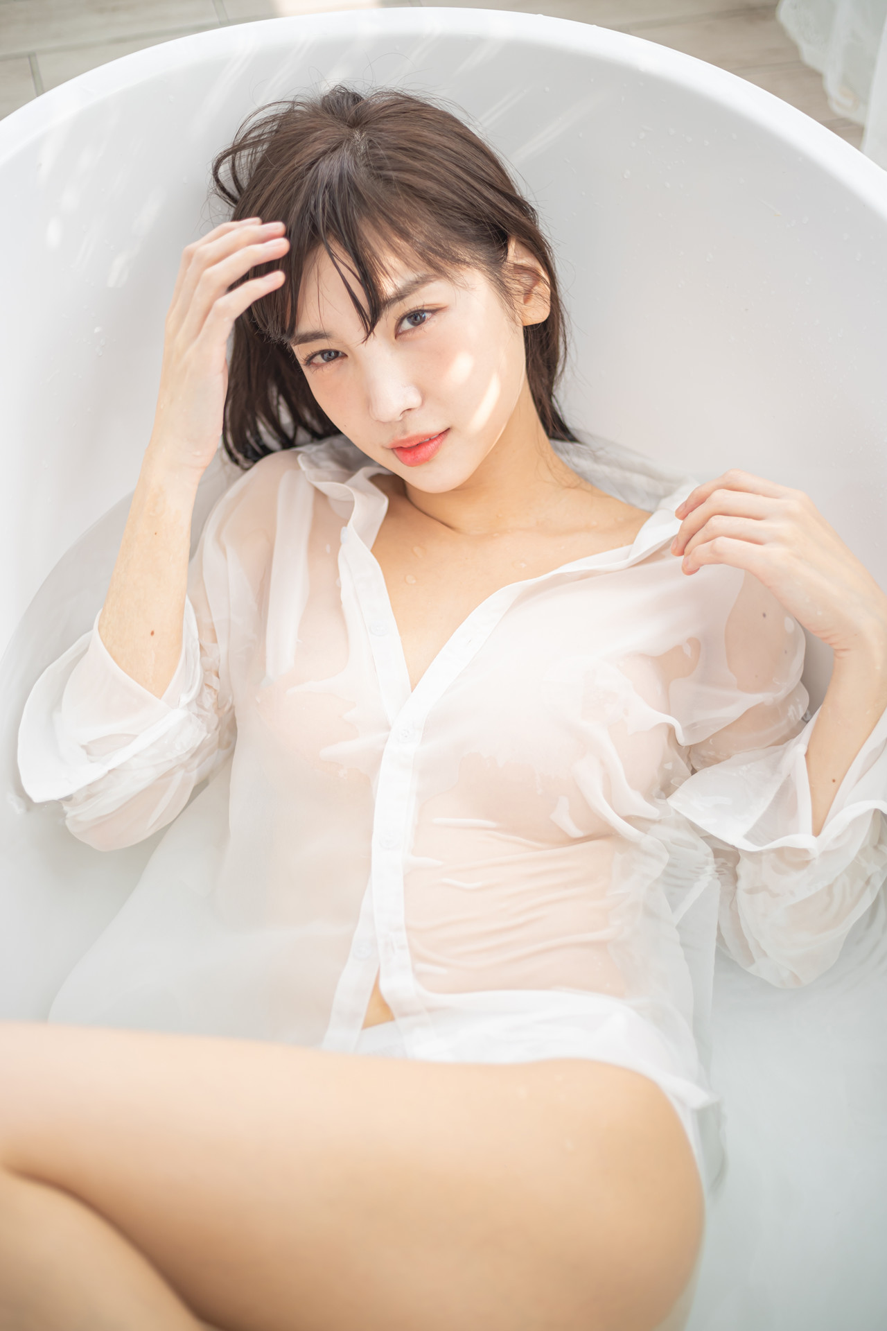 Leezy 이지, Patreon Secret Web No.02 April Set.02
