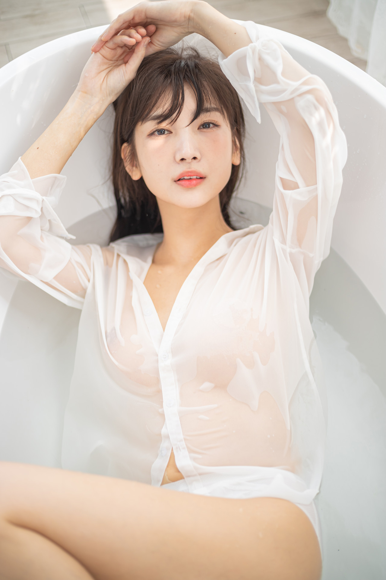 Leezy 이지, Patreon Secret Web No.02 April Set.02