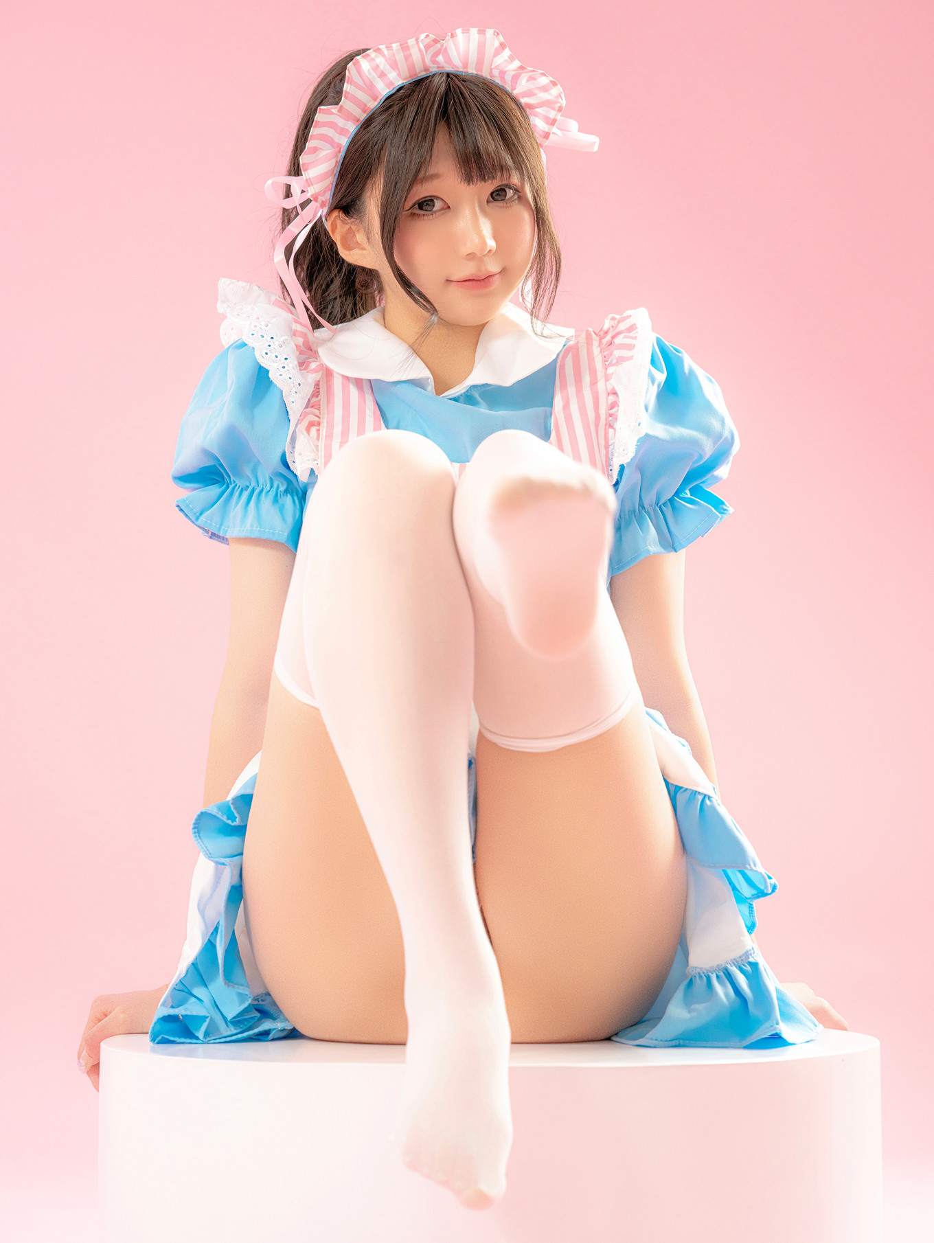 Cosplay Nagisa魔物喵 – メイド喫茶 Set.02