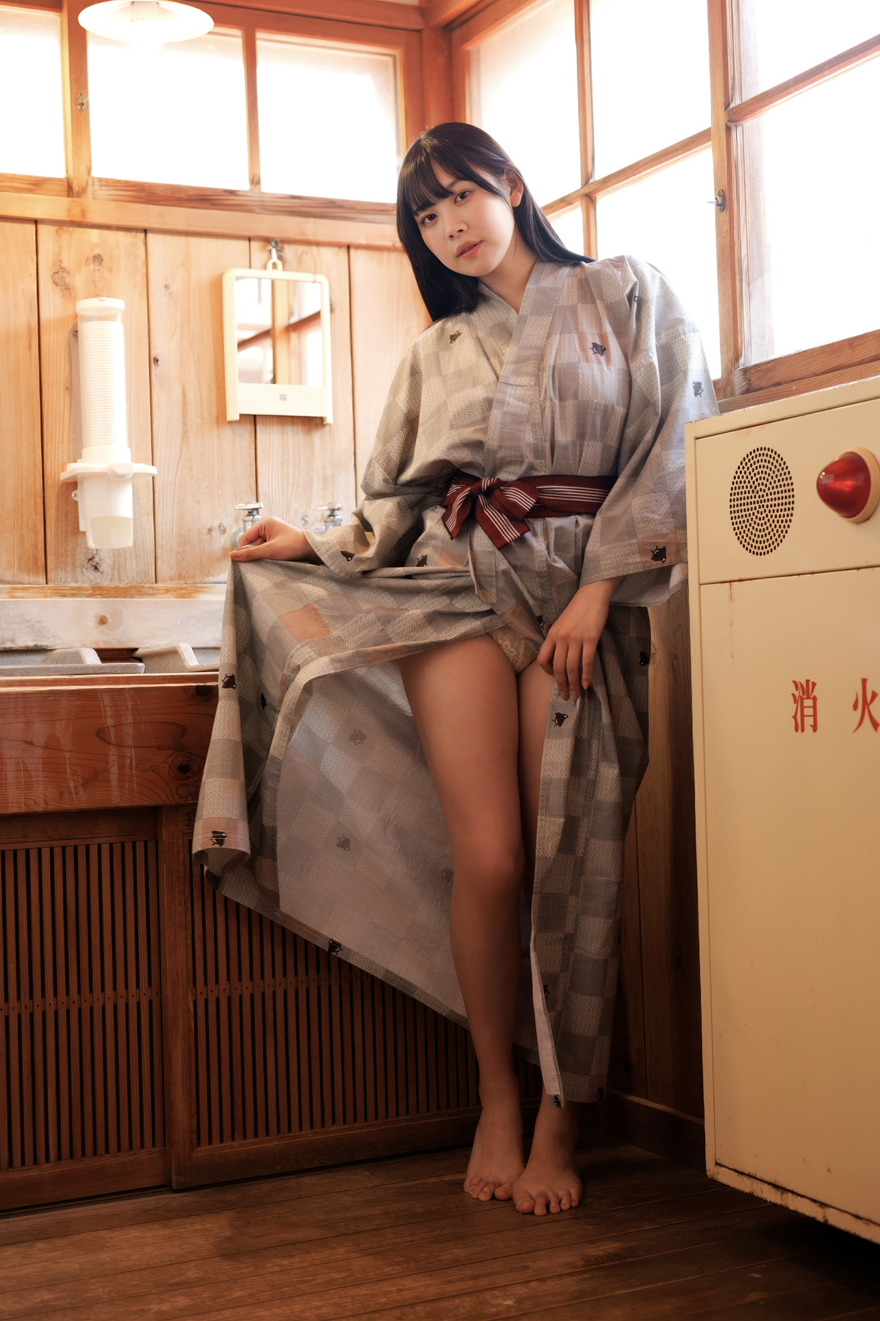 Seina Shinomi 篠見星奈, 写真集 「SEINA MODE 流れ星をみた」 Set.01