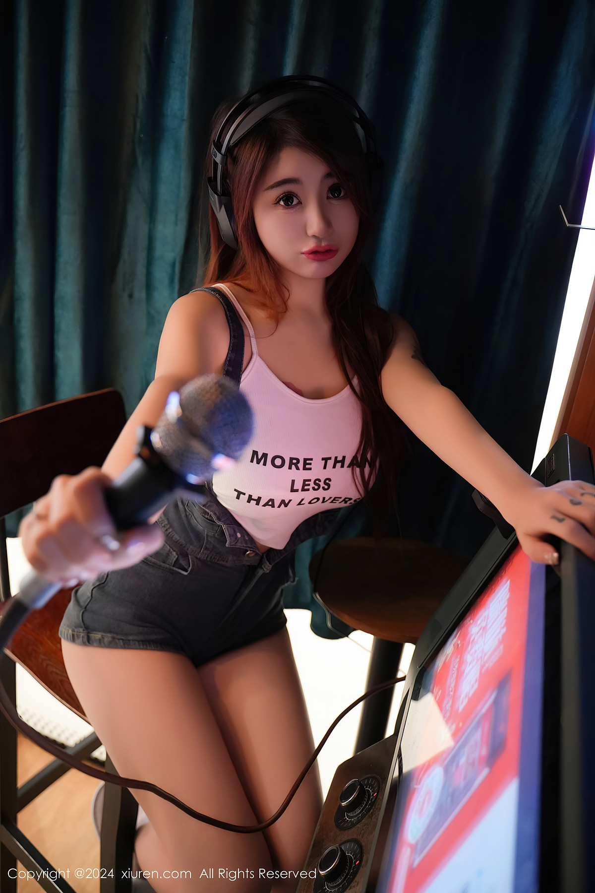 XiuRen秀人网 No.8506 美七Mia