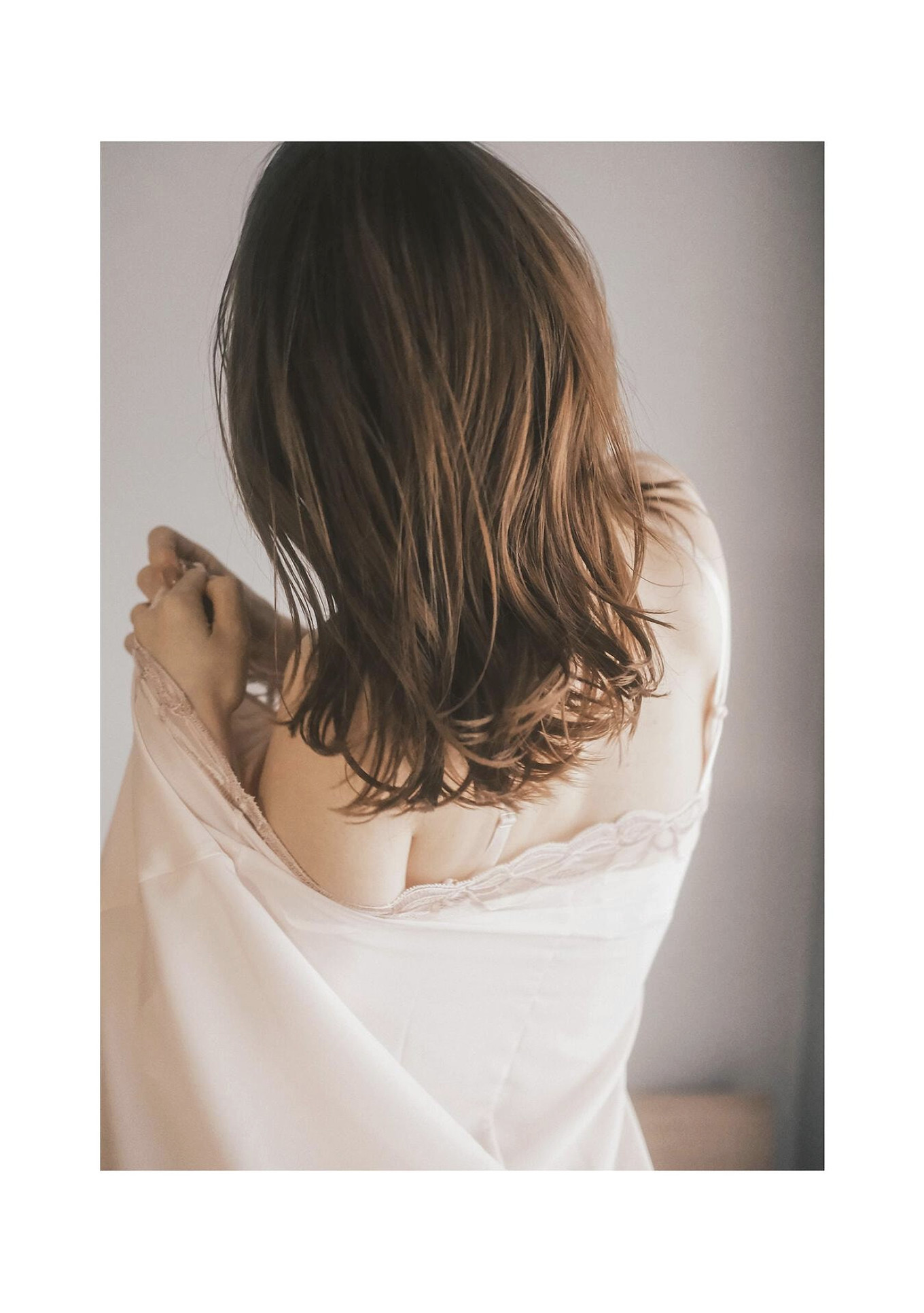 Misa Honma 本間ミサ, 写真集 「ニューヒロイン」 Set.01