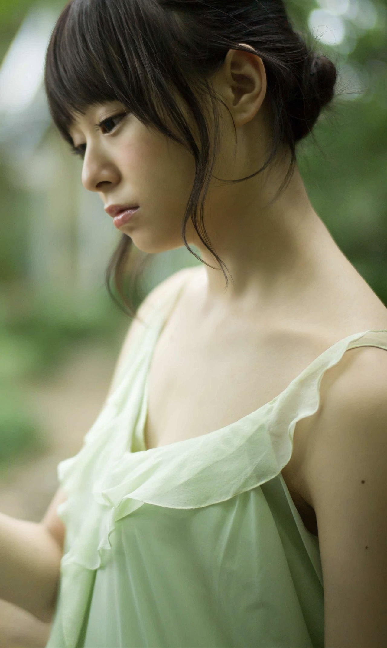 Rena Sato 佐藤麗奈, 週プレ Photo Book 「不思議の国のさとれな」 Set.04