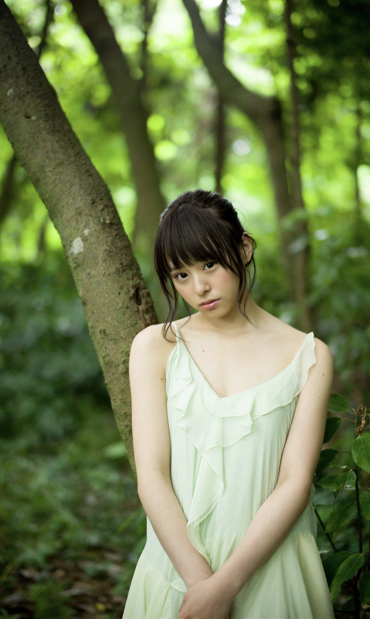 Rena Sato 佐藤麗奈, 週プレ Photo Book 「不思議の国のさとれな」 Set.04